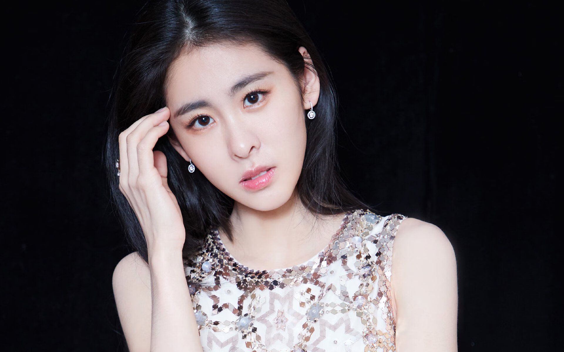 米兰登录入口-浙江雄狮结合对手弱点灵活调整战术方向，浙江的雄狮香烟硬多少钱