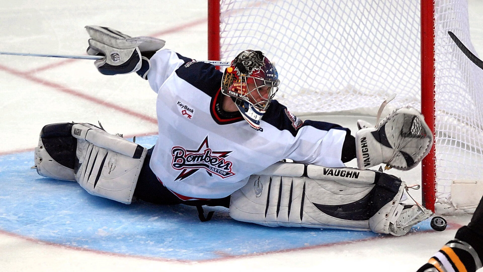 米兰体育APP-职业球员伤病康复机制是否足够专业，足球运动员康复