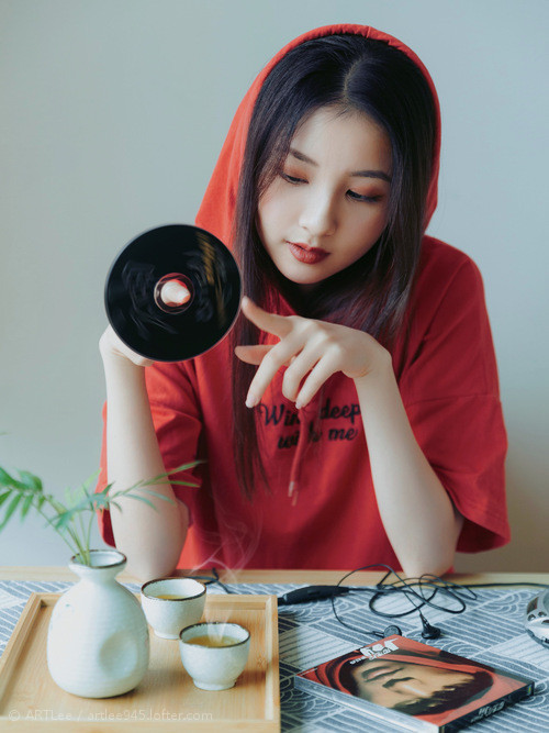 米兰体育APP-选手冲刺阶段划水频率激增，冲刺型选手