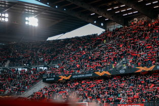 米兰体育APP-体育场馆篮球租赁平台上线便利市民参与夜间训练，篮球场出租收费标准  第1张