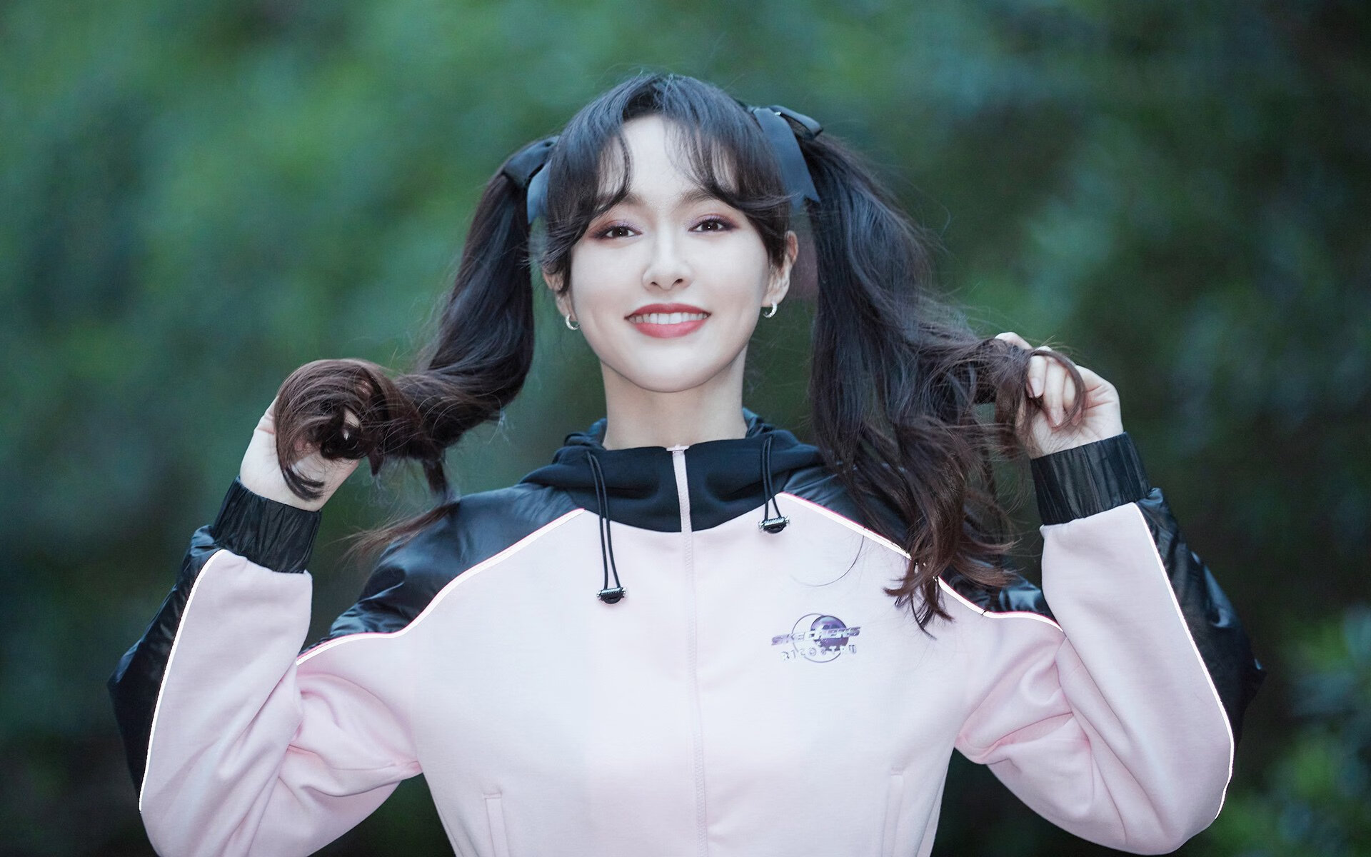 男子蝶泳选手冲击决赛席位，中国男子蝶泳名将